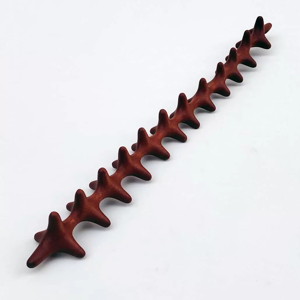 9426 - Mauro Fuke, madeira, 61 x 6 x 5 cm, ass. dt. 2025